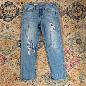 Distressed Boyfriend Jeans